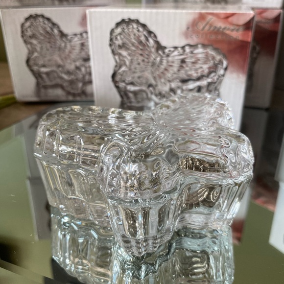 5/$30 NWT Fine Crystal 3.5" Covered Butterfly Crystal Trinket Box 13 avail. - Picture 6 of 7